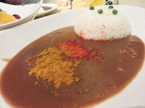 【福岡】レトロな豚骨カレー＆フォトジェニックなサラダ♪＠湖月のカレー あんみ