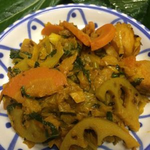 蓮根・人参・キャベツのドライカレー