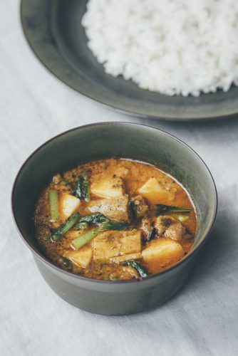 2020.11.8【コマチ】ごぼうと豚のコロンブ風カリー