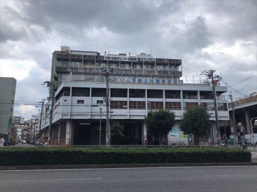 大阪はカレーの街　カレー食堂 マッハ