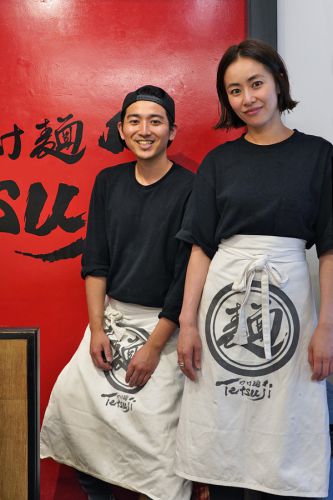 平尾【つけ麺 Tetsuji】でジョーくんが作る魚介つけ麺。夜は【じゃらん食堂】でいつものタワーカレー、からの連日の【Pin】。