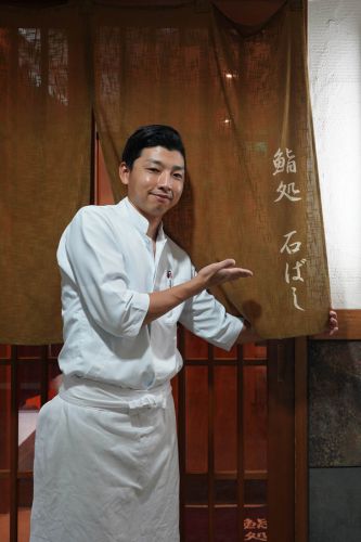 赤坂【鮨処 石ばし】で晩ご飯からの【珈琲いわくま】で夜カフェ。昼は本日オープンした【バダピリラ】でスリランカカレー。