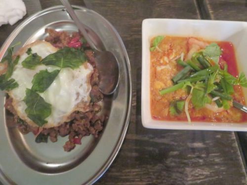 赤羽駅東口の中華・タイ料理居酒屋「雷電」で「ムーガパオ＆クンパッポンカリー」のコンボランチ！