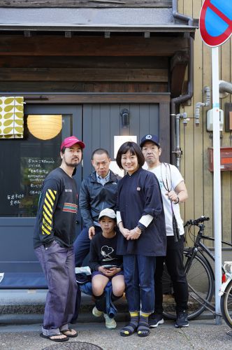 【珈琲と麦酒】の1周年で【エメラダ】のカレー、からの【出汁と小鉢の和食 なのに】。【TAG STA】で半沢克夫先生の写真展と【金澤尚宜 うつわ展】。