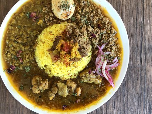 『numb』~重なる旨味の多層性!!カレー激戦区・北浜に新たなるスパイスカレー店が爆誕☆~