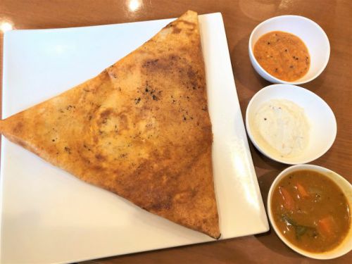 十条銀座の南インド料理「カレーリーブス」で「エッグドーサとマサラオムレツ」