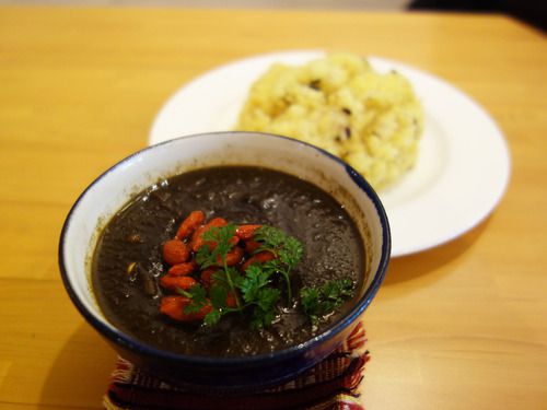 【福岡】老舗！天神・大名エリアの薬膳スパイスカレー♪＠ベースキャンプ