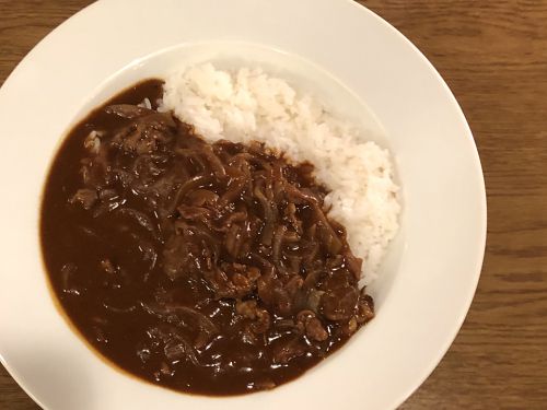 北浜『Scots Maggie』～心地良きデミグラ感!!老舗スコッチバーの気品溢れるオーセンティックカレー☆～