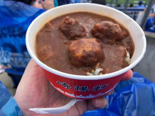 ハマスタで崎陽軒シウマイカレー