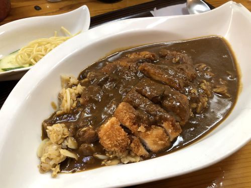 中崎町『東天満でん 中崎町店』～圧倒的パンチ力!!おいでやす通りのカレー居酒屋が旨い☆～