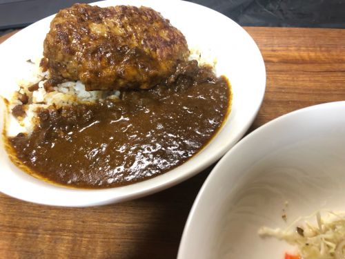 松屋の創業カレーハンバーグ