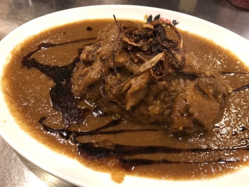 谷町四丁目『まんねんカレー』～溢れ出る動物系の旨味!!ラーメン店プロデュースの本格豚骨カレー☆～