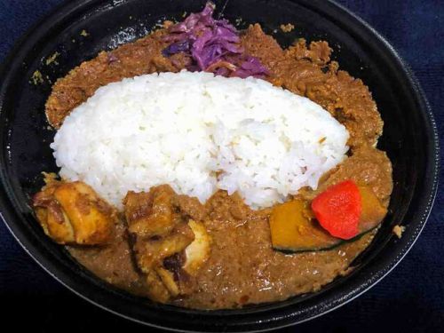 　実食　セブン‐イレブン「関西グルメ巡り」の「旧ヤム邸監修　スパイスキーマカレー」と大阪駅前「旧ヤム鐡道」の過去訪問記