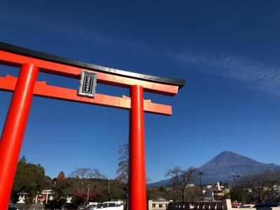 富士宮のカレー老舗でドカ盛りドライ&ウェット。「華麗屋」（富士宮）